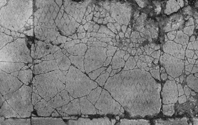 Fix Cracks and Uneveness